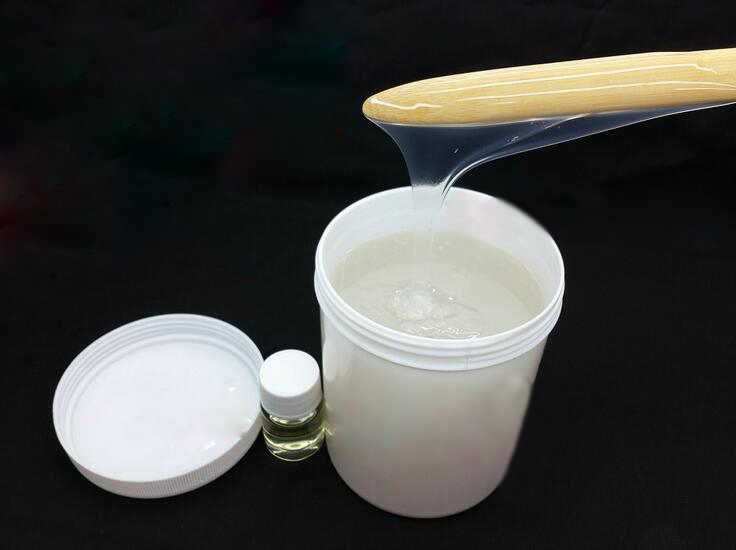 生產(chǎn)高端液態(tài)硅膠制品有什么方法？